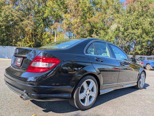 2010 Mercedes-Benz C-Class Luxury