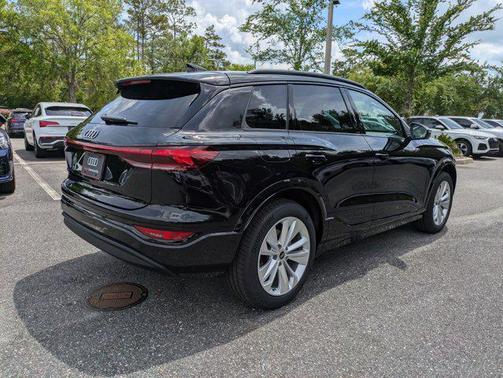 2025 Audi Q6 e-tron Premium Plus