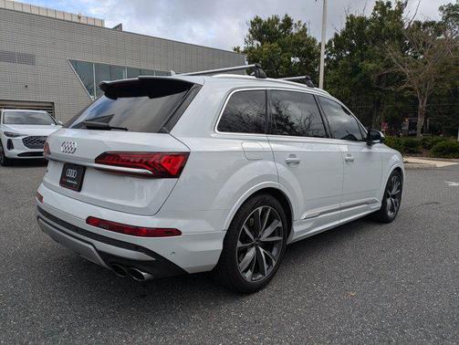 2022 Audi SQ7 4.0T Premium Plus