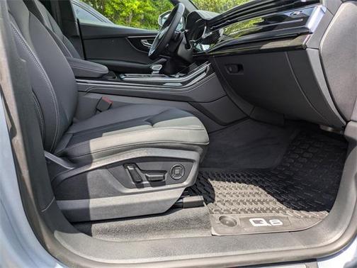2024 Audi Q8 55 Premium Plus