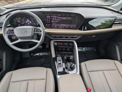 2025 Audi Q5 Premium TFSI quattro S tronic