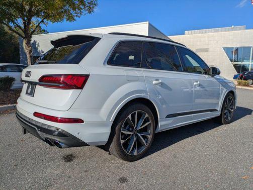 2021 Audi SQ7 4.0T Premium Plus
