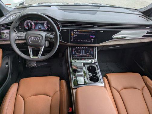 2025 Audi Q7 55 Prestige