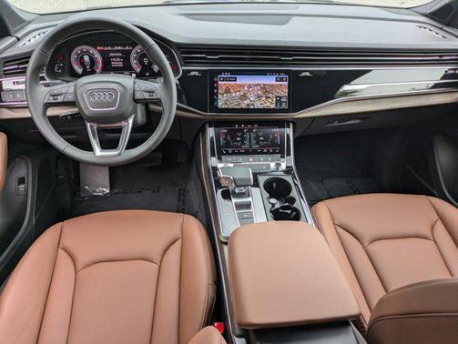 2025 Audi Q7 45 Premium Plus