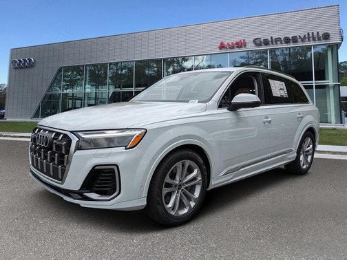 2025 Audi Q7 55 Premium Plus