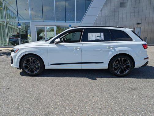 2026 Audi Q7 55 Premium Plus