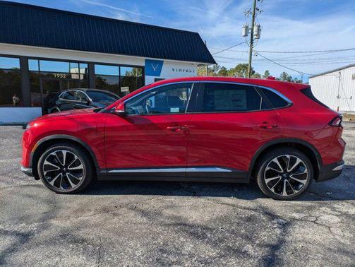 2025 VinFast VF 8 Plus