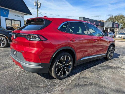 2025 VinFast VF 8 Plus