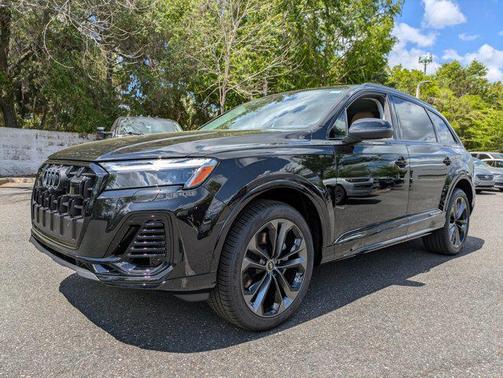 2025 Audi Q7 55 Premium Plus