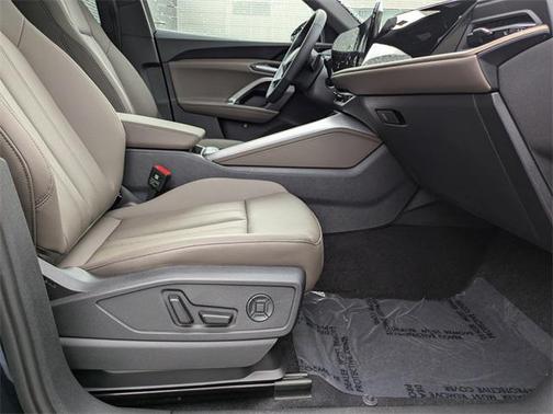 2025 Audi Q5 Premium TFSI quattro S tronic