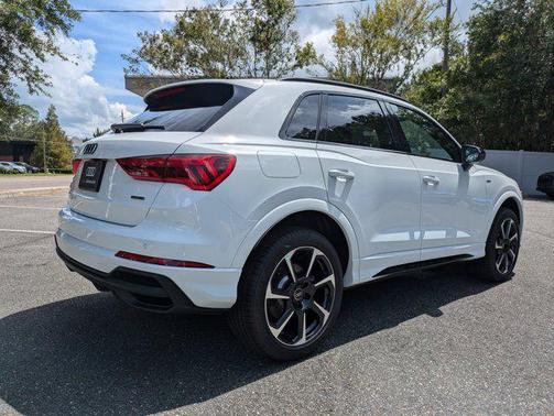 2025 Audi Q3 45 S line Premium Plus