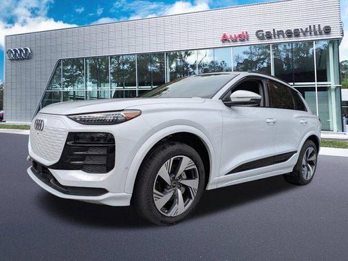 2025 Audi Q6 e-tron Premium Plus quattro