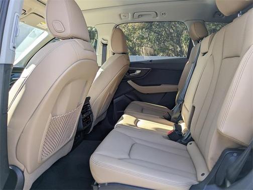 2026 Audi Q7 55 Premium Plus