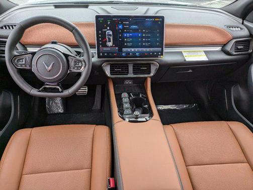 2025 VinFast VF 8 Plus
