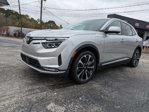 2025 VinFast VF 8 Plus