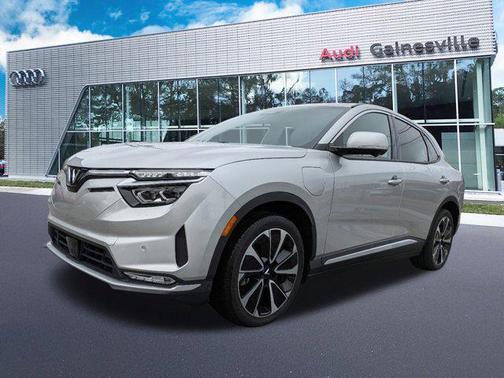 2025 VinFast VF 8 Plus