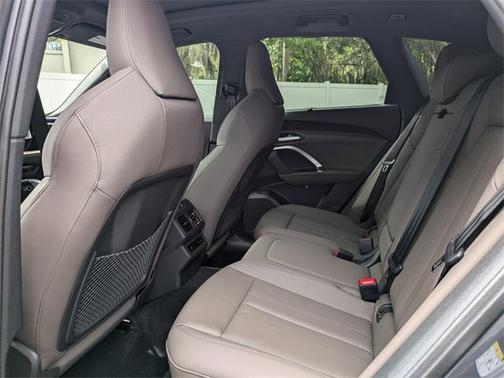 2025 Audi Q5 Prestige TFSI quattro S tronic