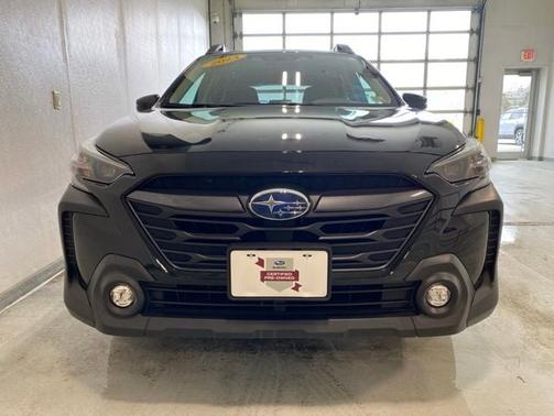 Crystal Black Silica 2024 Subaru Outback Premium