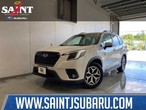 Crystal White Pearl 2023 Subaru Forester Premium