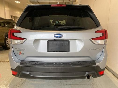 Ice Silver Metallic 2023 Subaru Forester Limited