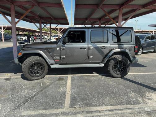 2018 Jeep Wrangler Unlimited Sahara