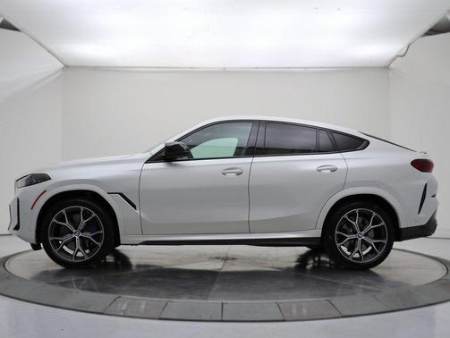 2026 BMW X6 M60i