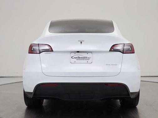 2024 Tesla Model Y Long Range Dual Motor All-Wheel Drive