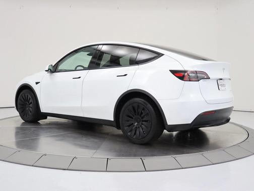 2024 Tesla Model Y Long Range Dual Motor All-Wheel Drive