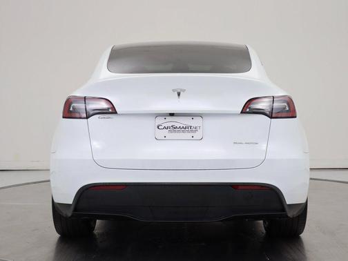 2024 Tesla Model Y Long Range Dual Motor All-Wheel Drive