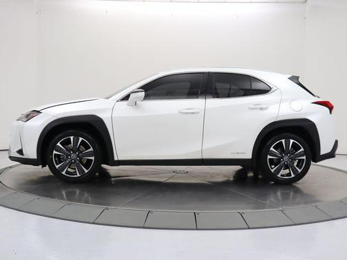 Eminent White Pearl 2021 Lexus UX 250h Base