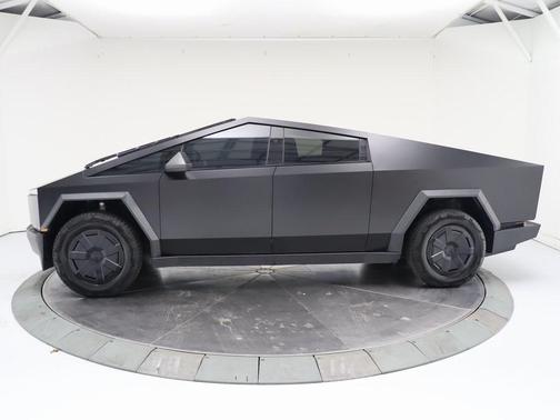 2024 Tesla Cybertruck Cyberbeast