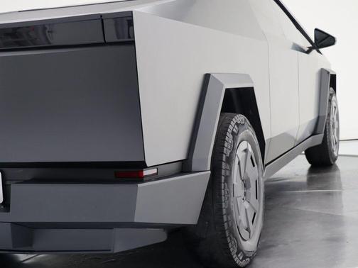 2024 Tesla Cybertruck Cyberbeast