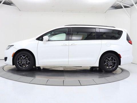 2018 Chrysler Pacifica Touring-L