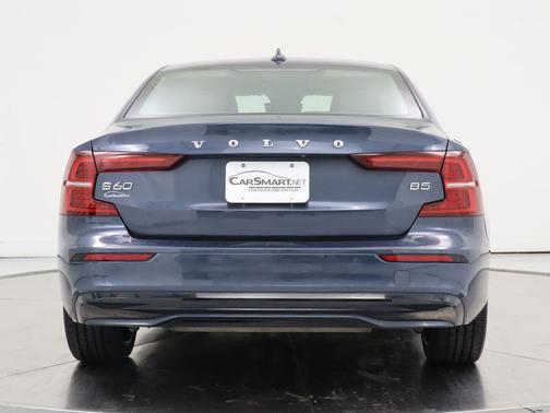 Denim Blue Metallic 2024 Volvo S60 B5 Core Dark Theme