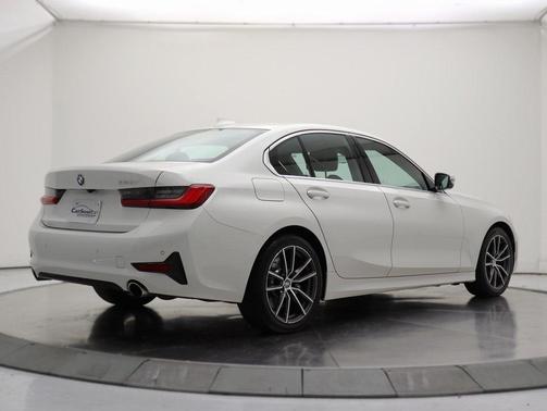 2019 BMW 330 330i