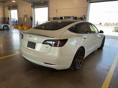 2020 Tesla Model 3 Performance