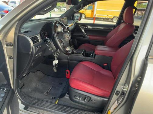 2023 Lexus GX 460 Premium