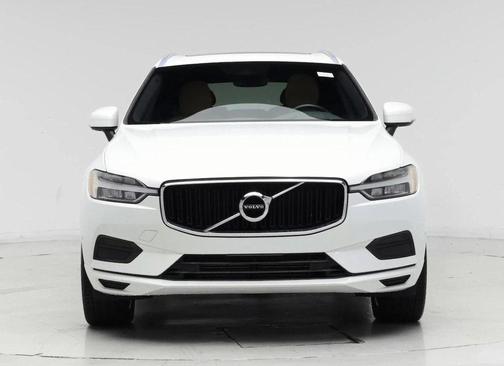 2019 Volvo XC60 T5 Momentum