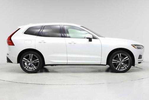 2019 Volvo XC60 T5 Momentum