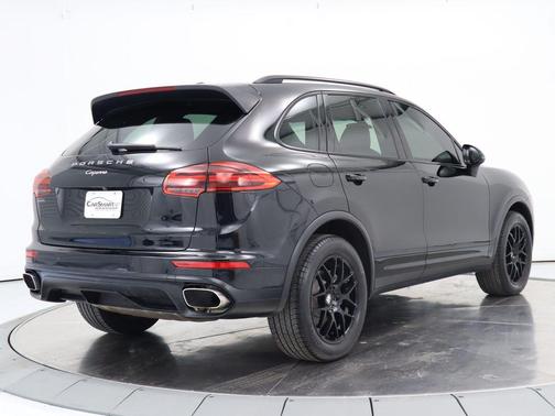 2016 Porsche Cayenne Cayenne