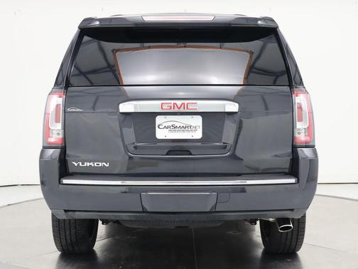 Carbon Black Metallic 2020 GMC Yukon Denali