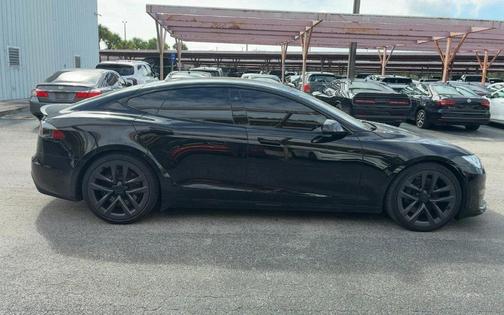 2022 Tesla Model S Plaid