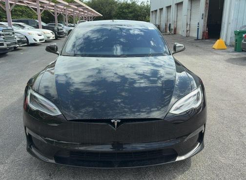 2022 Tesla Model S Plaid