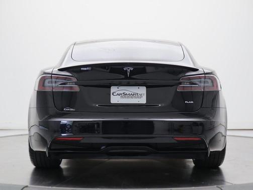 2022 Tesla Model S Plaid