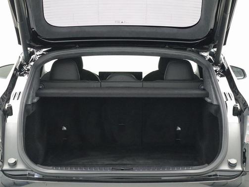 2022 Tesla Model S Plaid