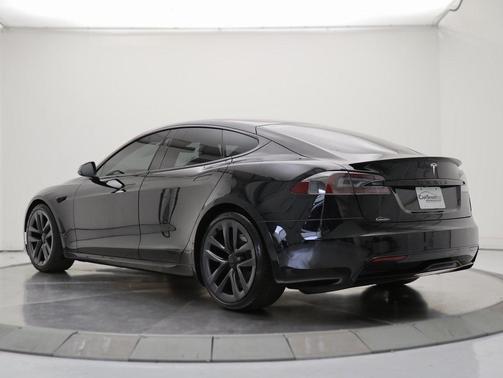 2022 Tesla Model S Plaid
