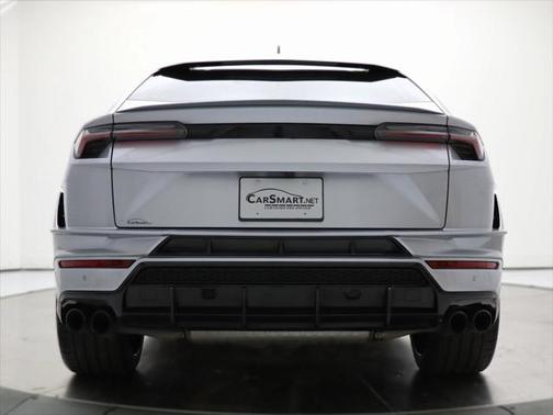2023 Lamborghini Urus S