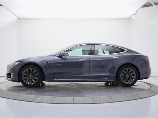 2020 Tesla Model S Long Range