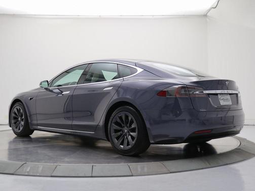 2020 Tesla Model S Long Range