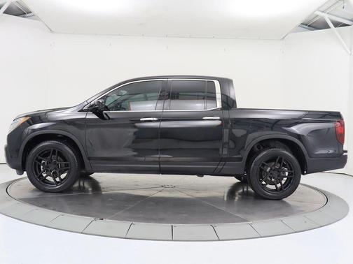 Crystal Black Pearl 2020 Honda Ridgeline RTL-E